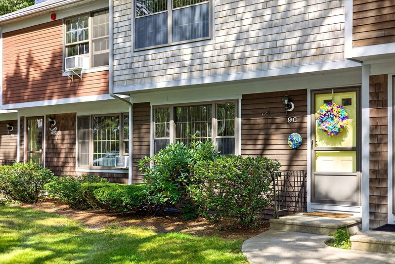 195 Falmouth Road Unit 9C