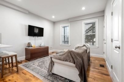 224 Lexington St #3 Boston — Photo 3 of 6
