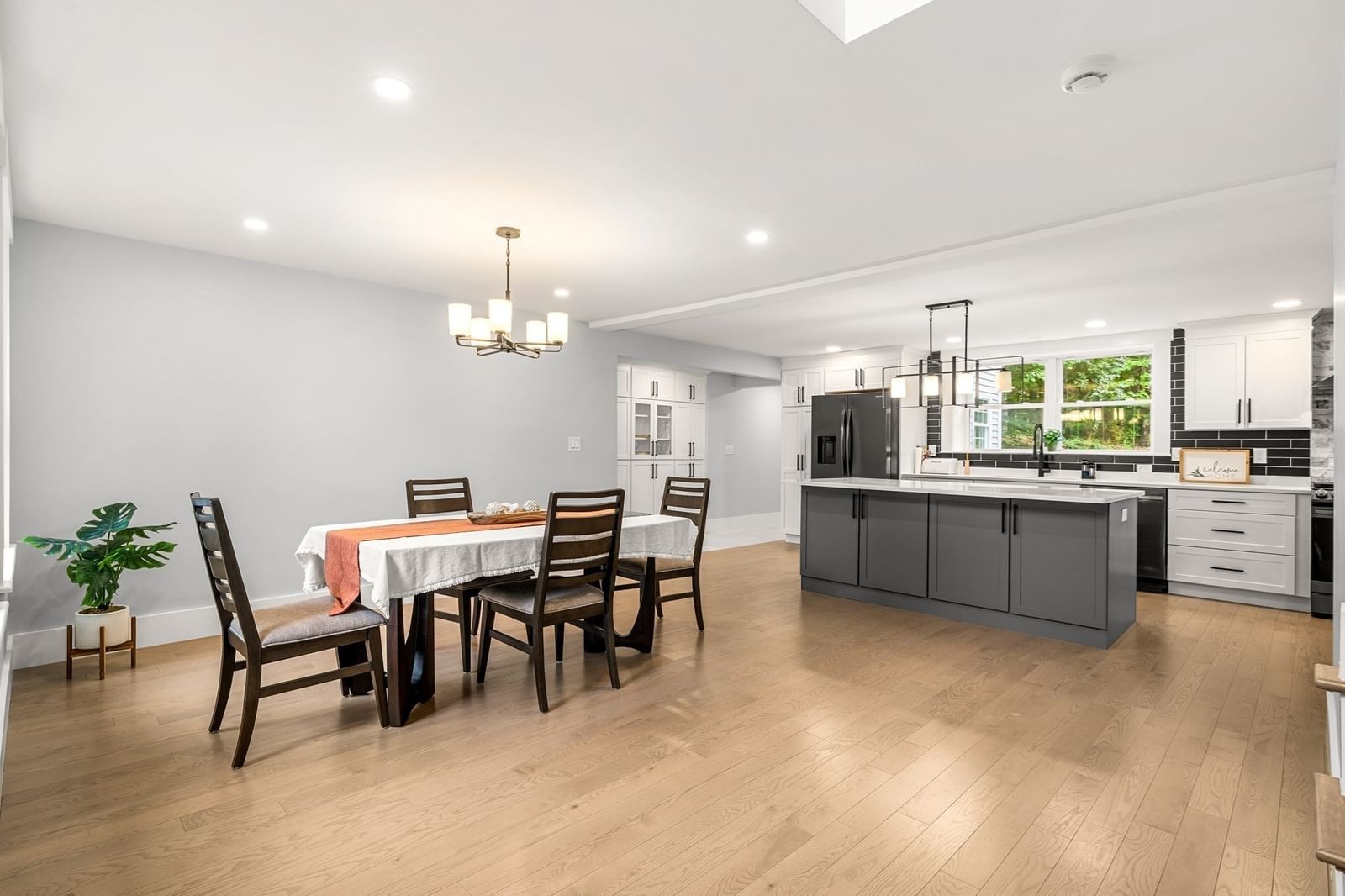 6 Craig Cir Westford — Photo 7 of 29