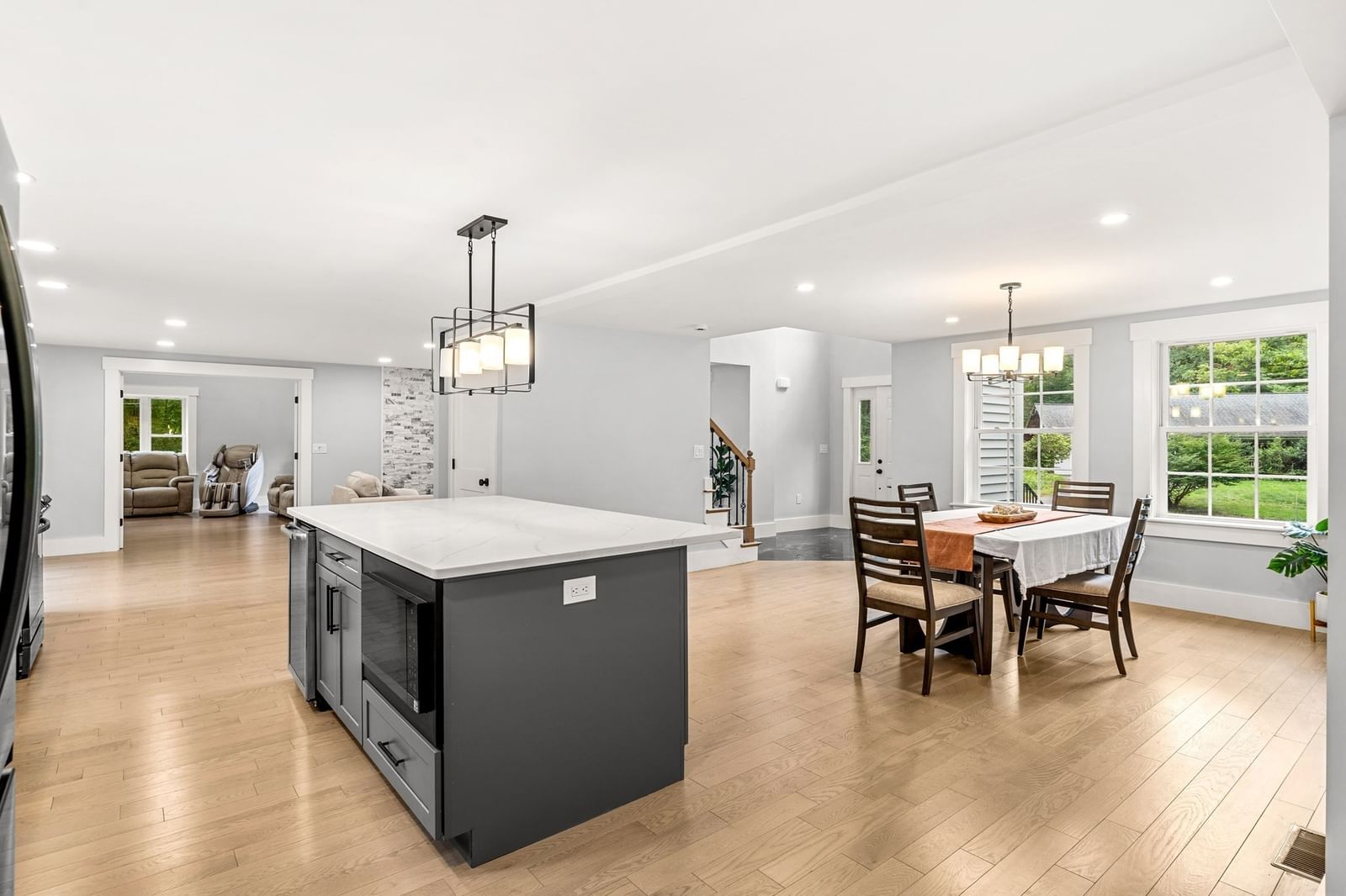6 Craig Cir Westford — Photo 8 of 29