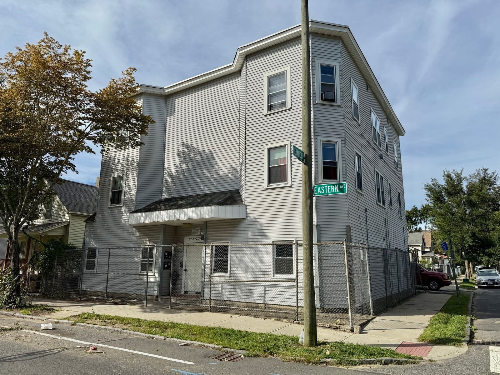 228-232 Eastern Ave Springfield — Photo 1 of 20