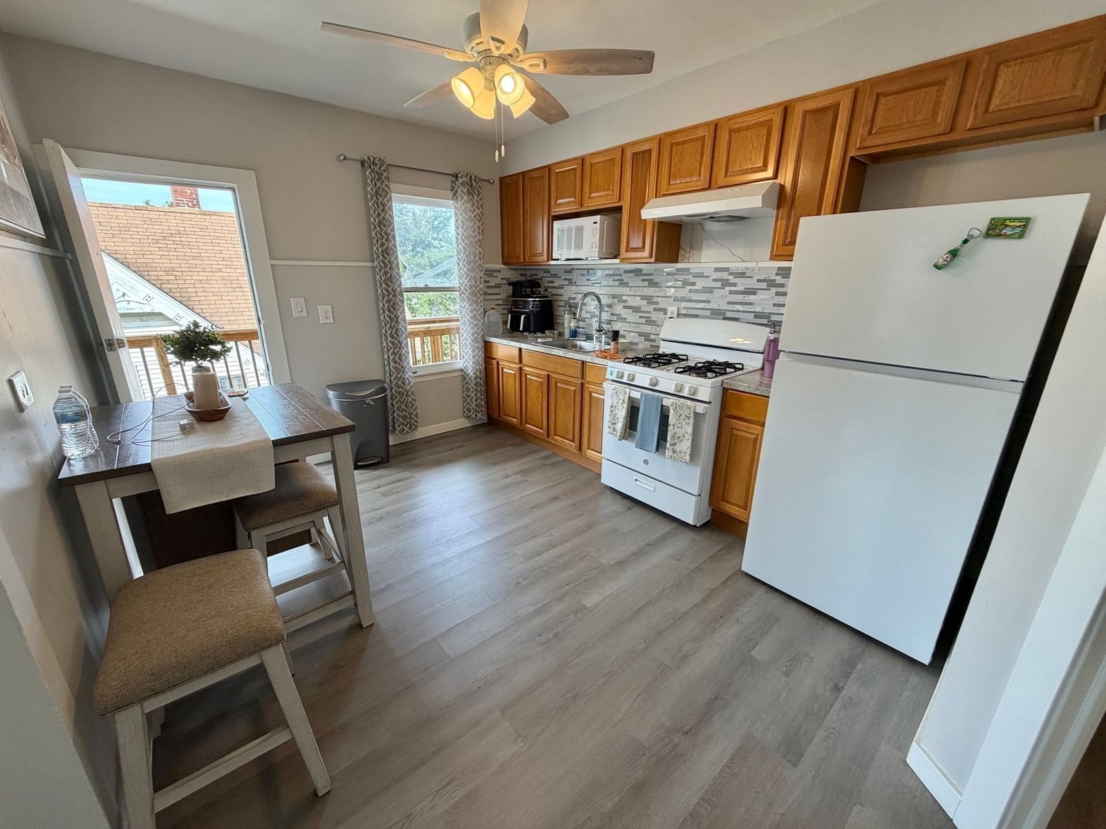 228-232 Eastern Ave Springfield — Photo 5 of 20