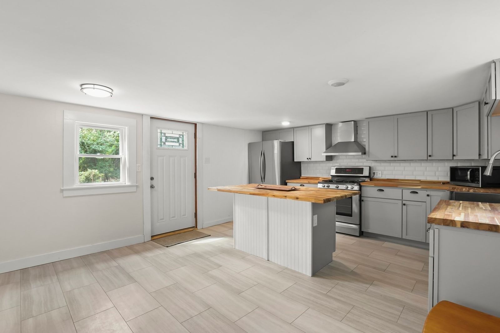 200 Great Neck Rd Wareham — Photo 10 of 42