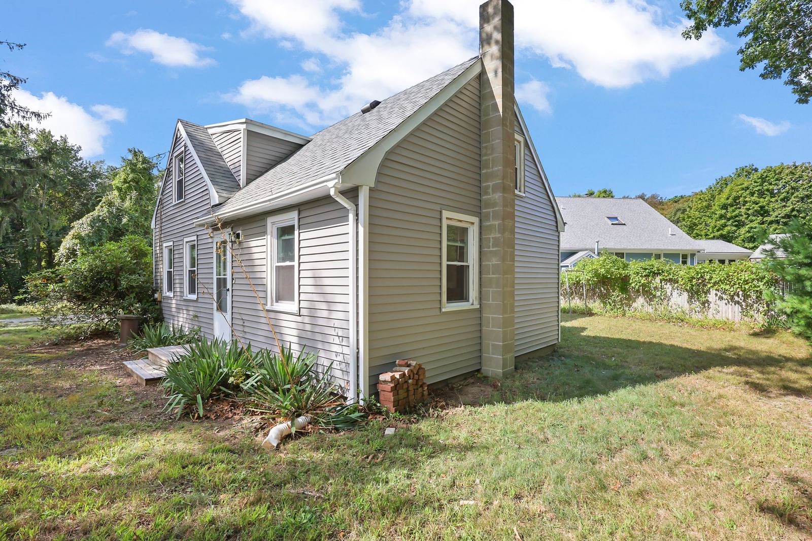 200 Great Neck Rd Wareham — Photo 4 of 42
