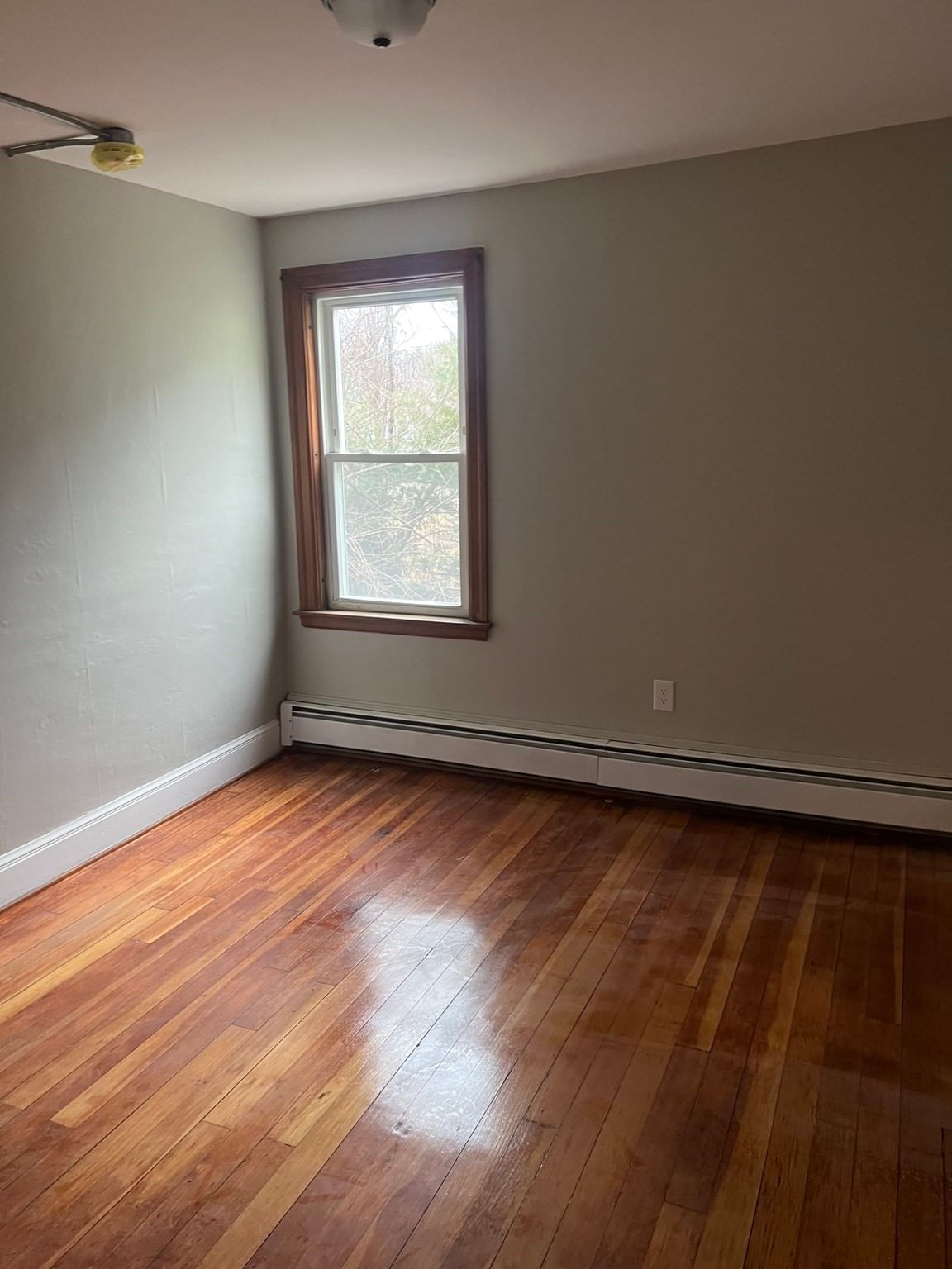 51 Dean St Warren — Photo 16 of 21