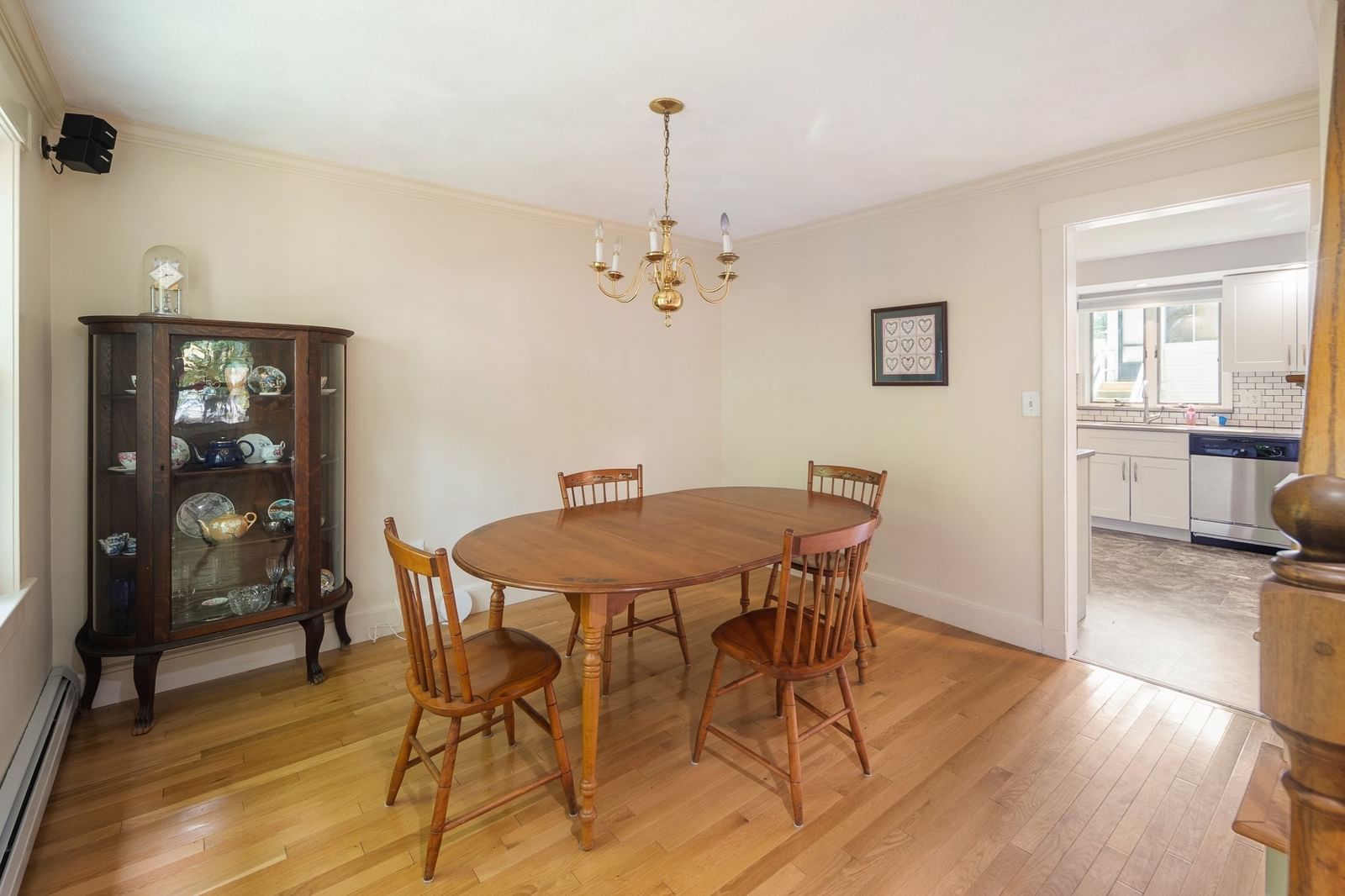 39 Montrose Ave Wakefield — Photo 19 of 38