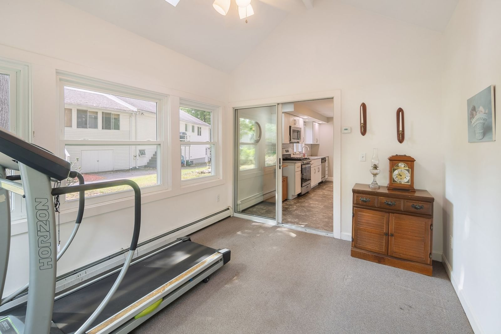 39 Montrose Ave Wakefield — Photo 27 of 38