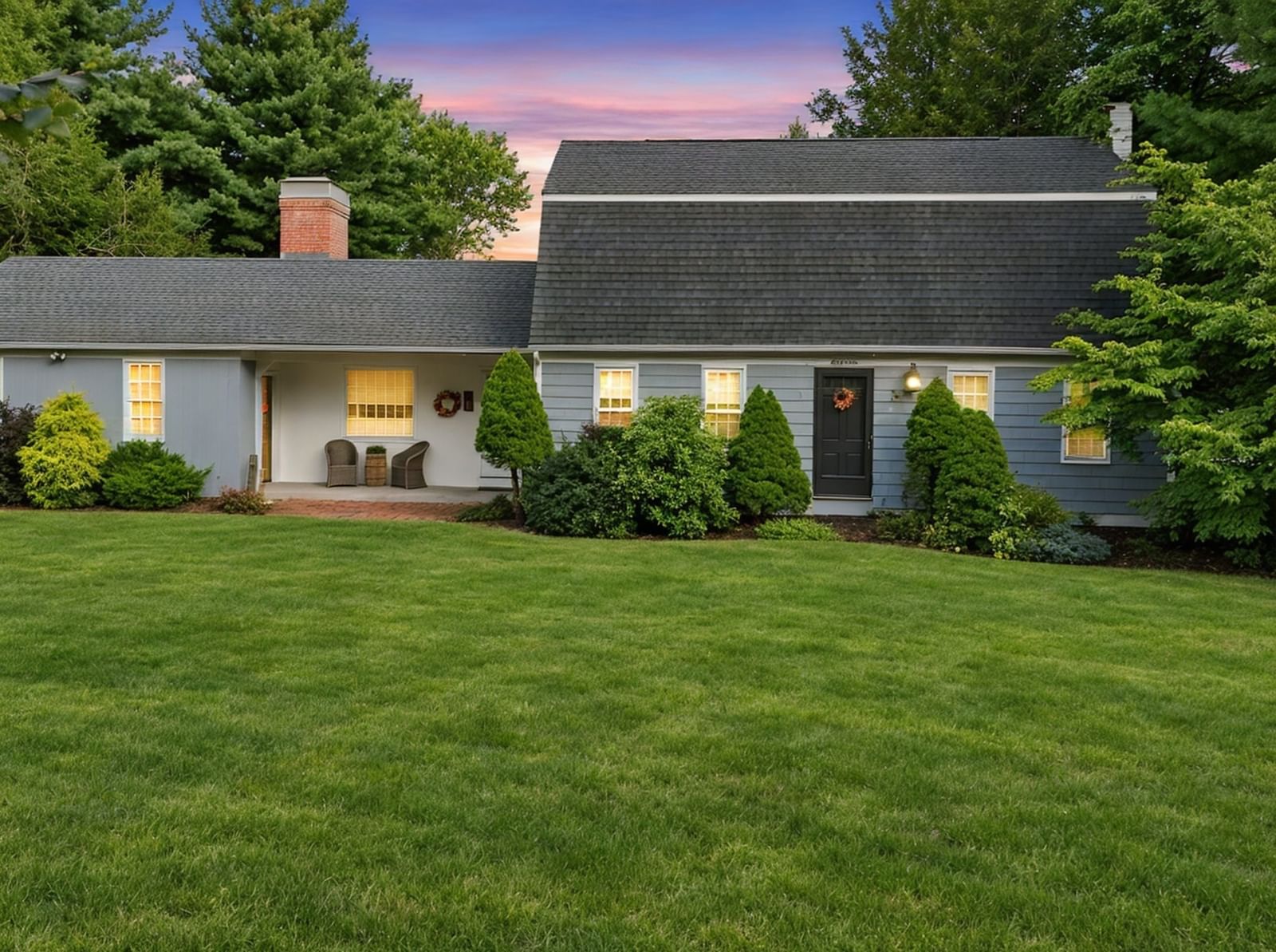 81 Coventry Ln Longmeadow — Photo 2 of 42