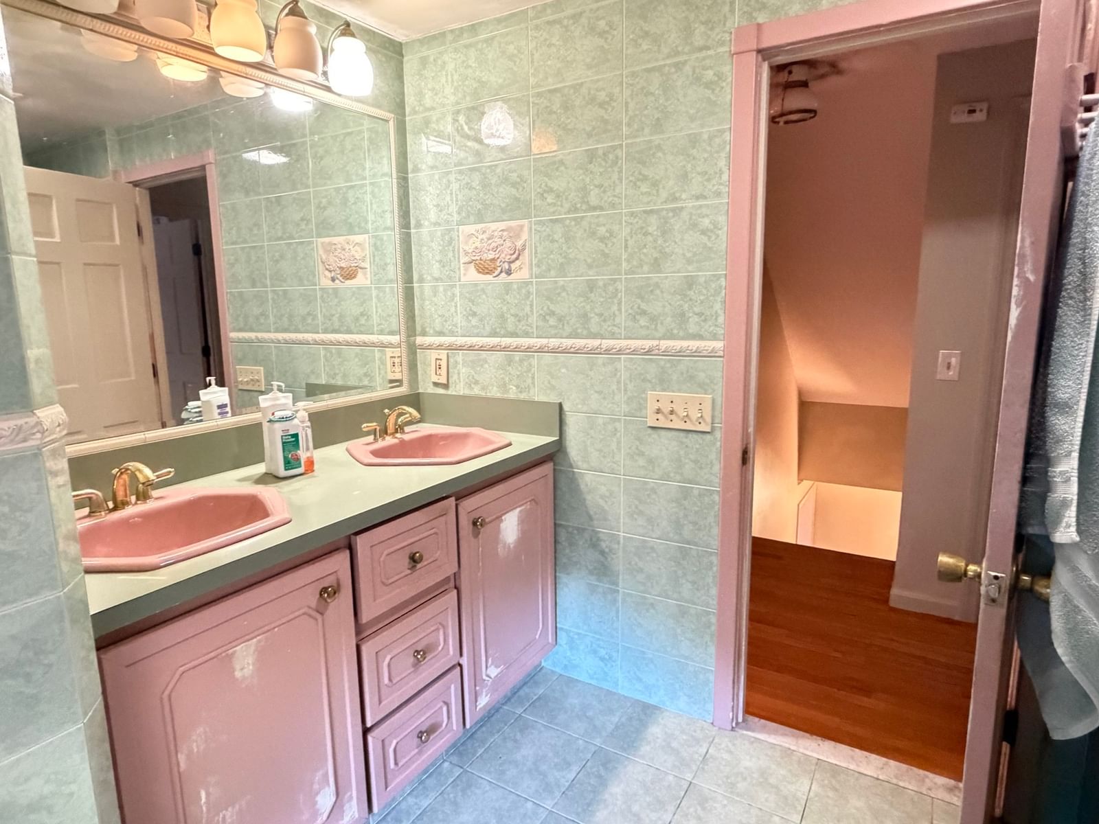 81 Coventry Ln Longmeadow — Photo 27 of 42