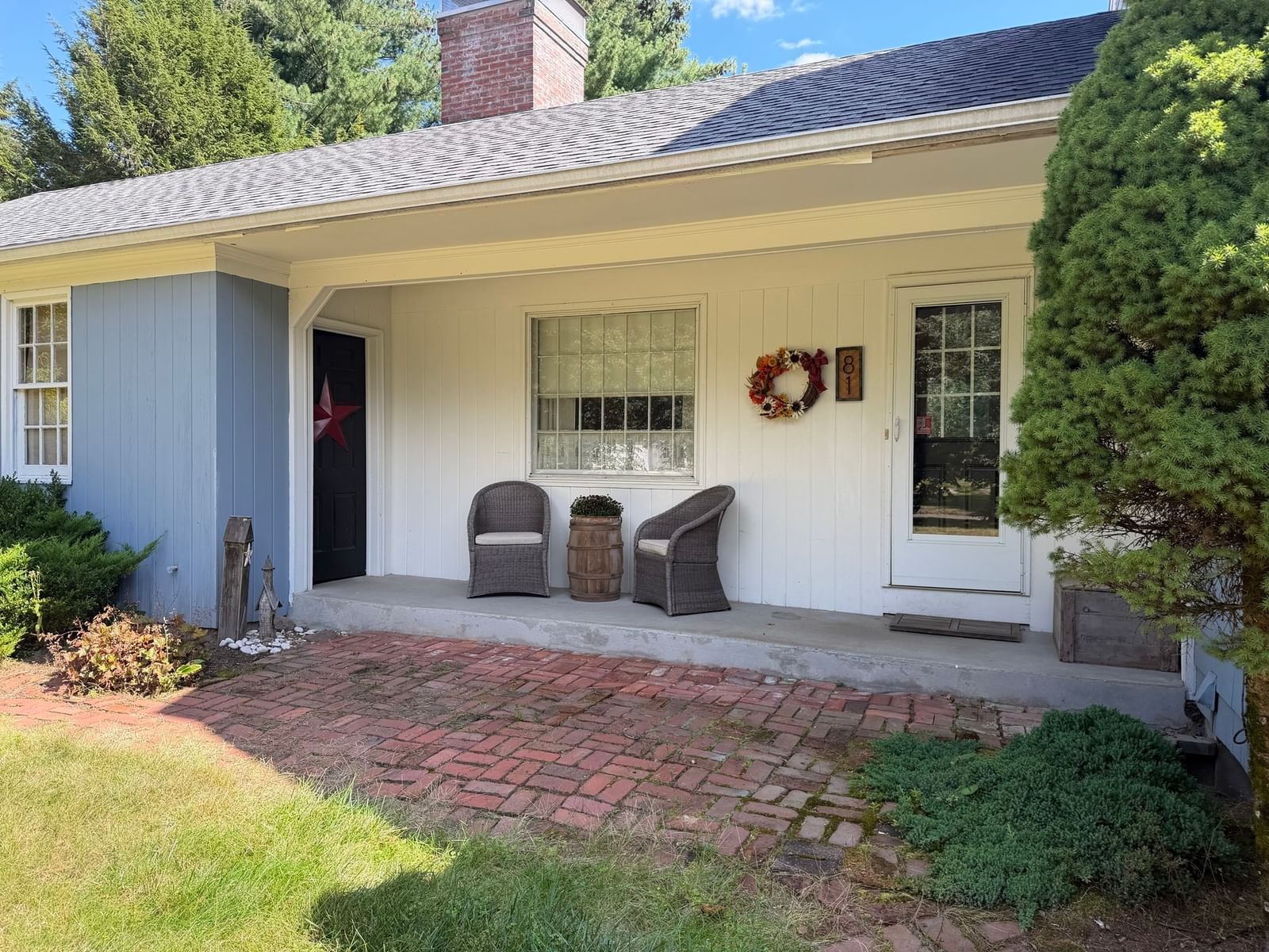 81 Coventry Ln Longmeadow — Photo 6 of 42