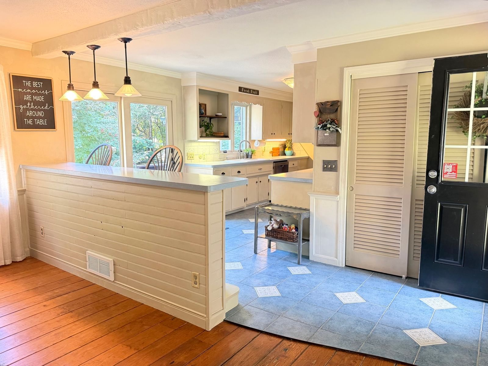 81 Coventry Ln Longmeadow — Photo 8 of 42