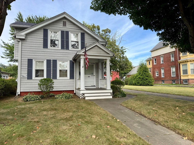 126 Main St