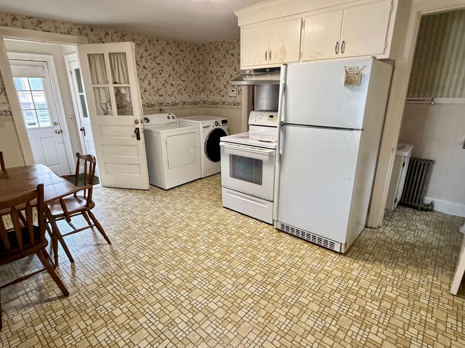 126 Main St South Hadley — Photo 14 of 35