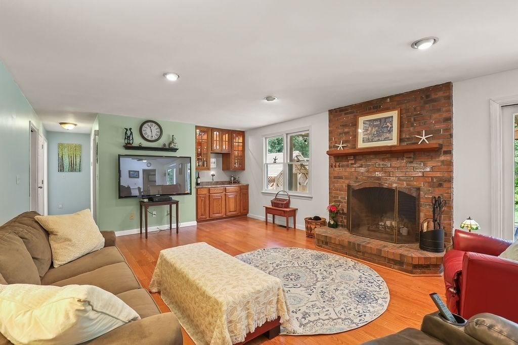 19 Steven P Wentworth Rd Falmouth — Photo 10 of 42