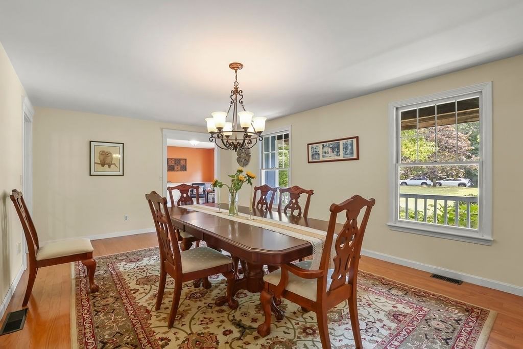 19 Steven P Wentworth Rd Falmouth — Photo 14 of 42