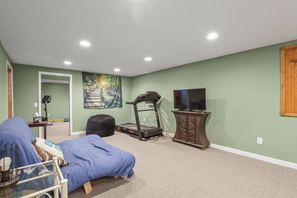 19 Steven P Wentworth Rd Falmouth — Photo 34 of 42