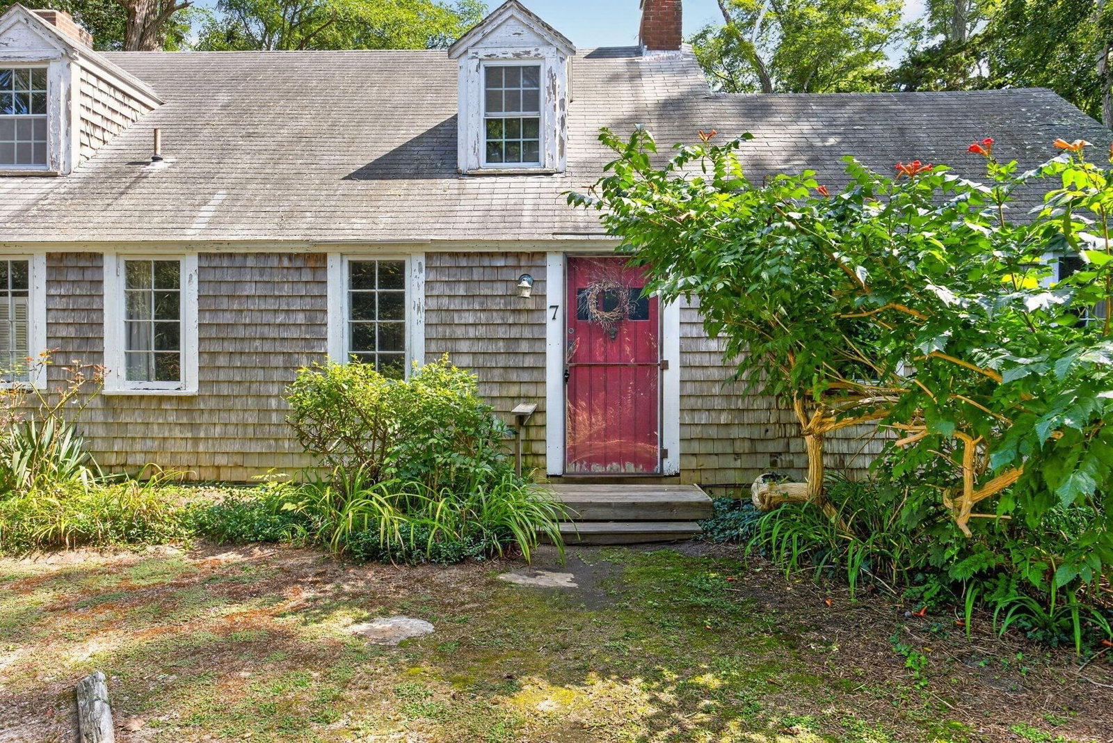 7 Carmen Ln Orleans — Photo 3 of 34
