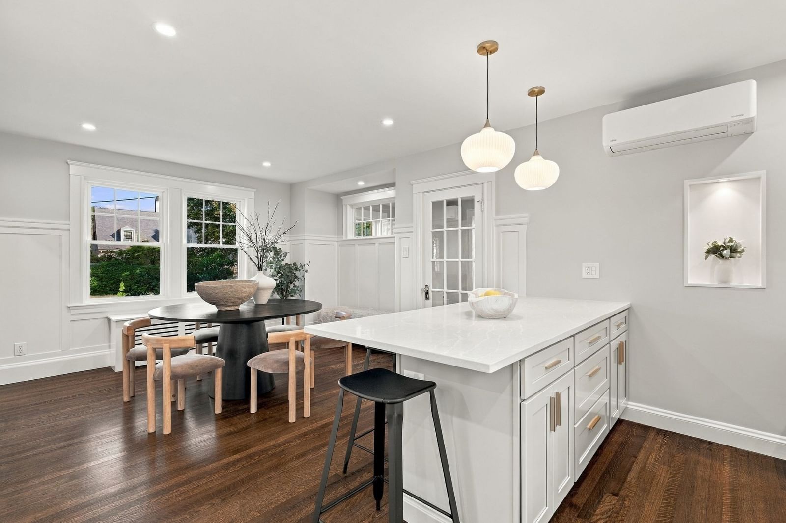 74 Tedesco St Marblehead — Photo 10 of 42