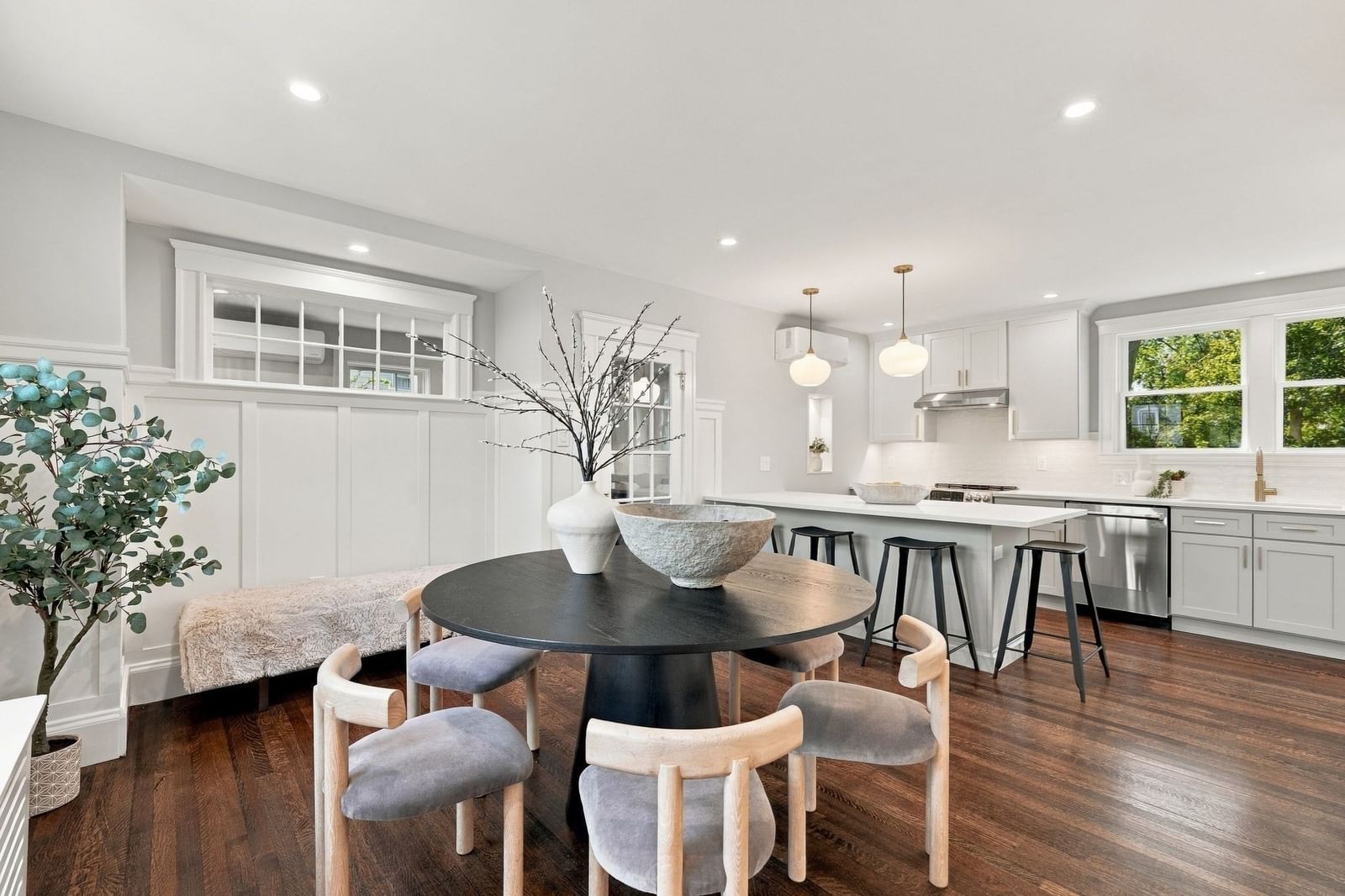 74 Tedesco St Marblehead — Photo 13 of 42