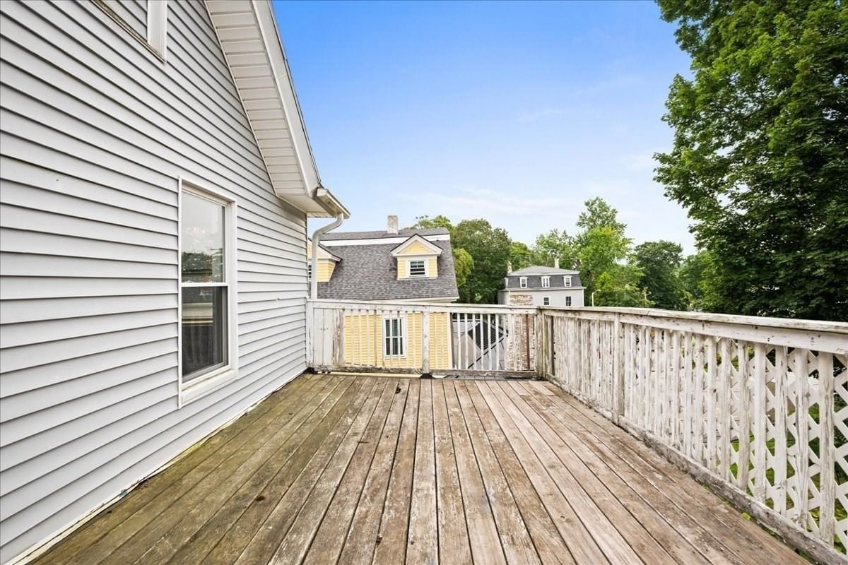 36 Cedar St Worcester — Photo 11 of 34