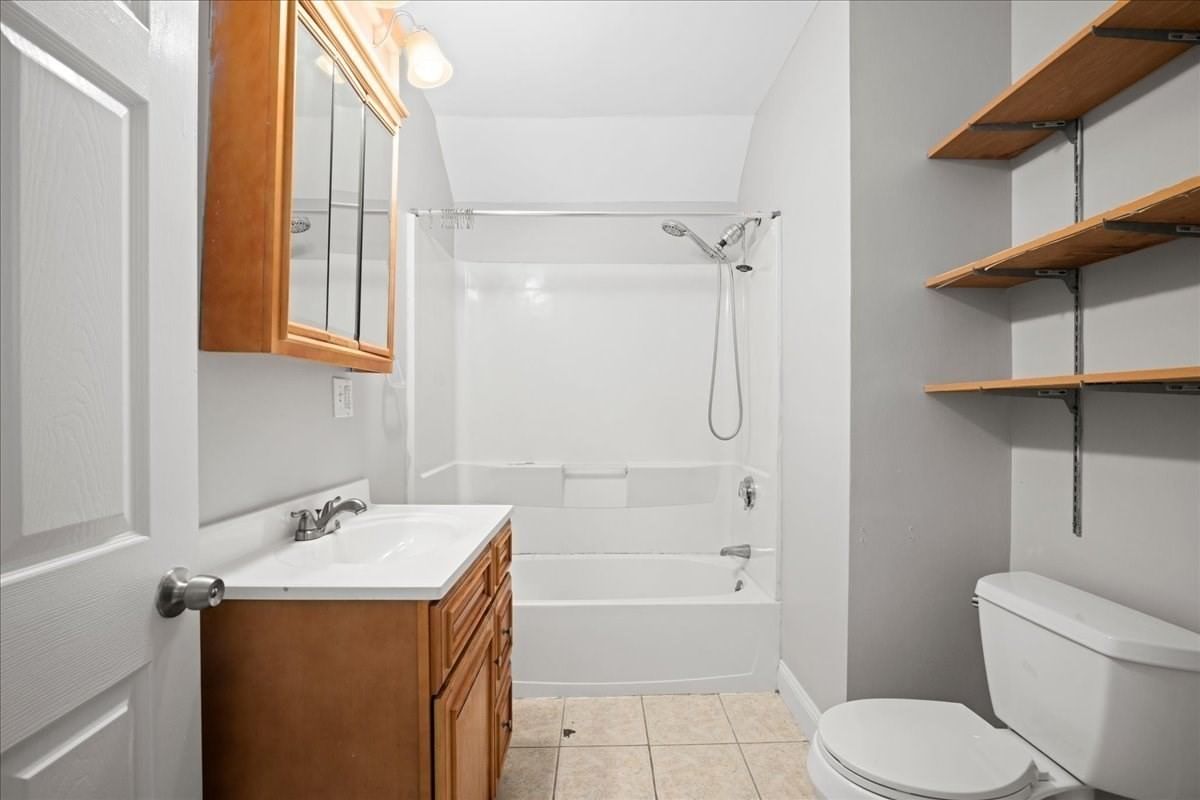 36 Cedar St Worcester — Photo 17 of 34