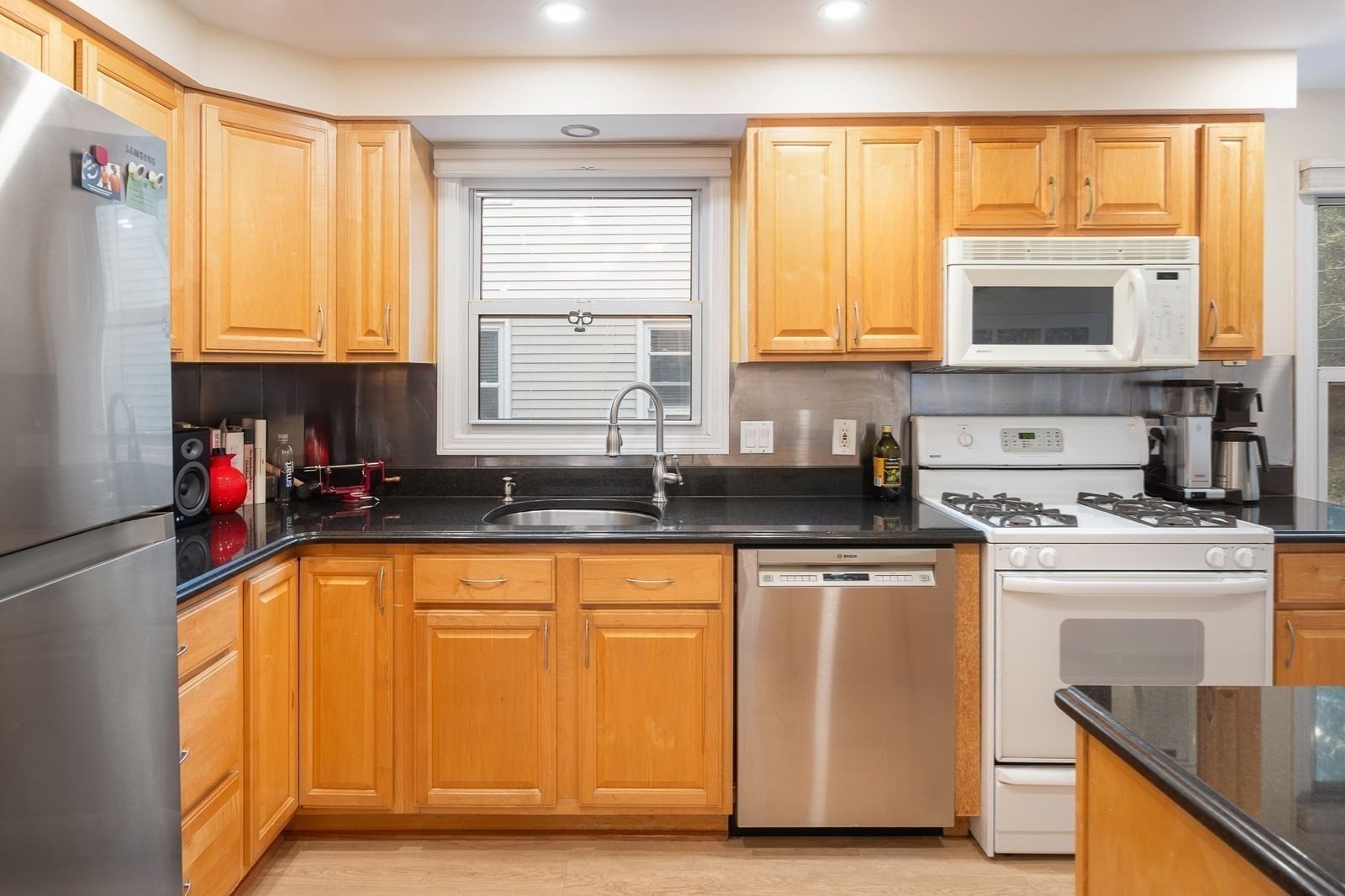 29 Pinecliff Road #29 Boston — Photo 2 of 31