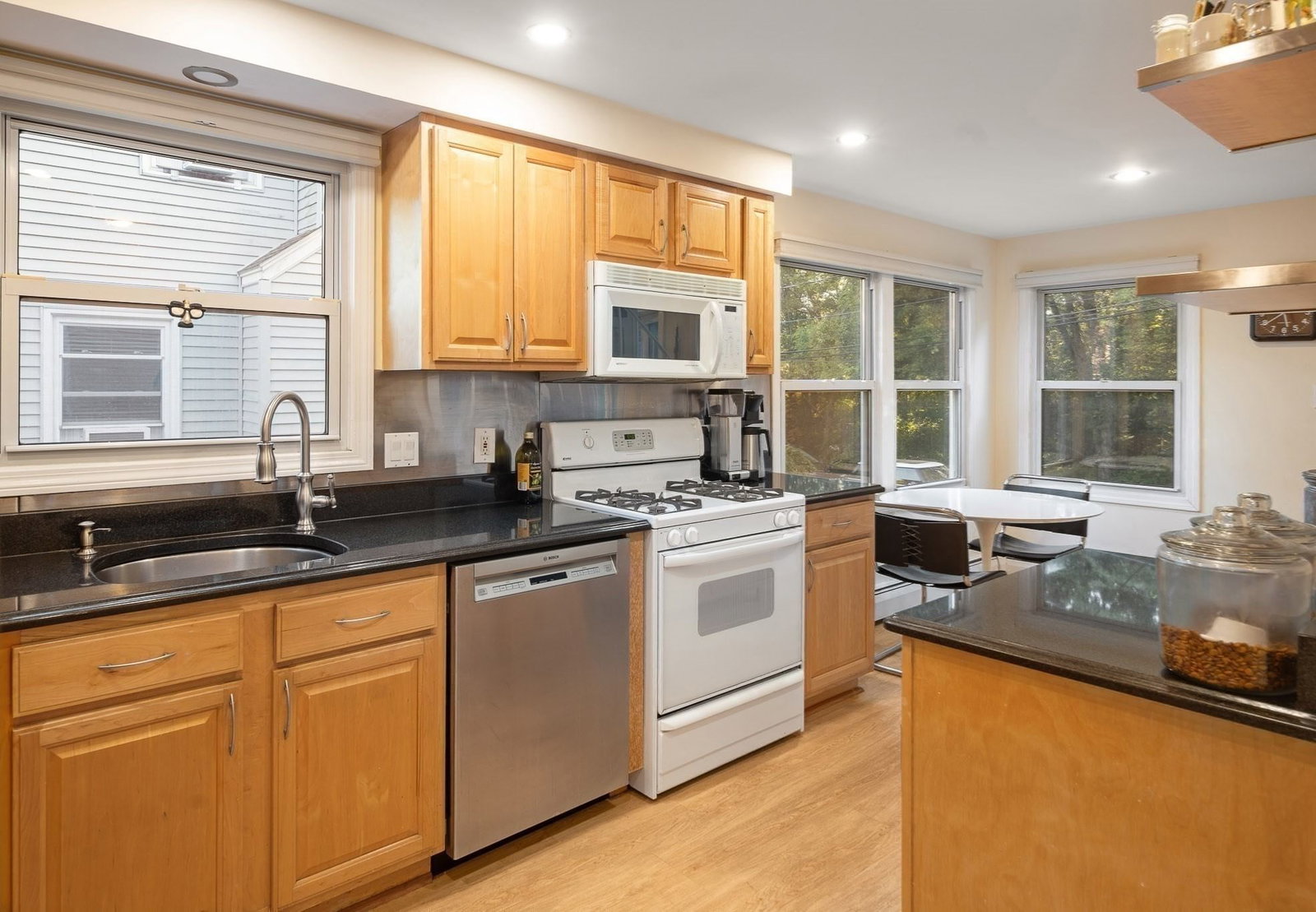 29 Pinecliff Road #29 Boston — Photo 3 of 31