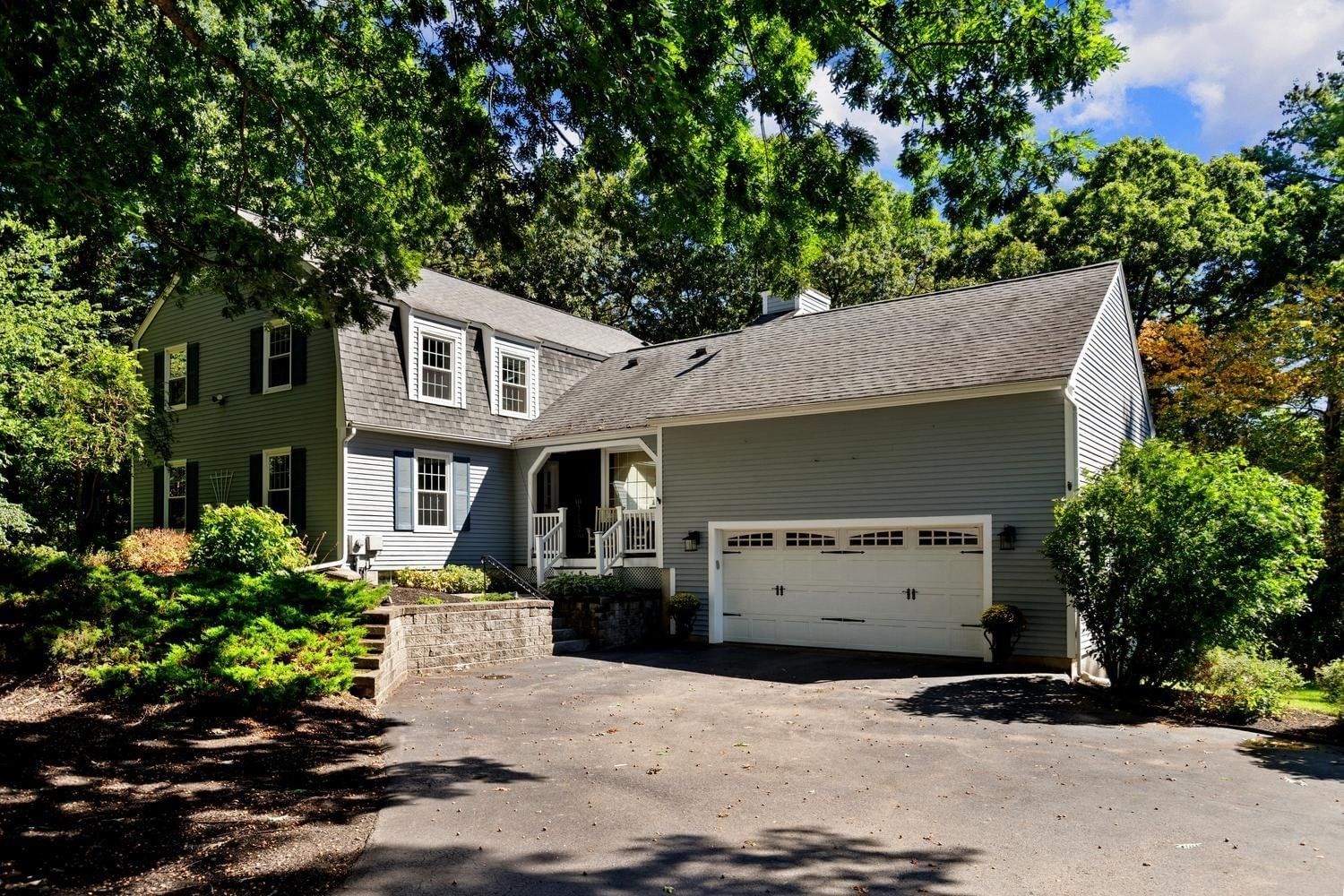 3 Karen Way Methuen — Photo 3 of 37