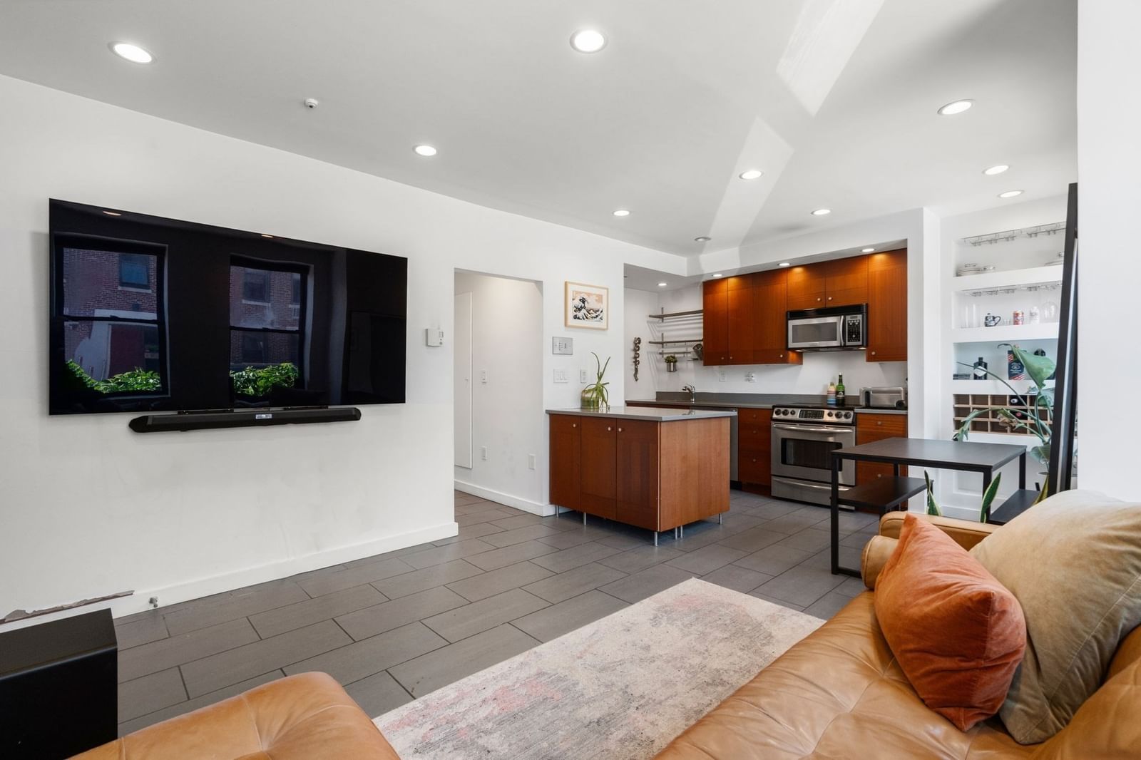 7 Cypress Rd #702 Boston — Photo 4 of 21