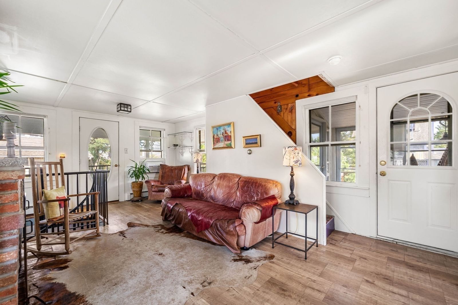 Listing Image 12