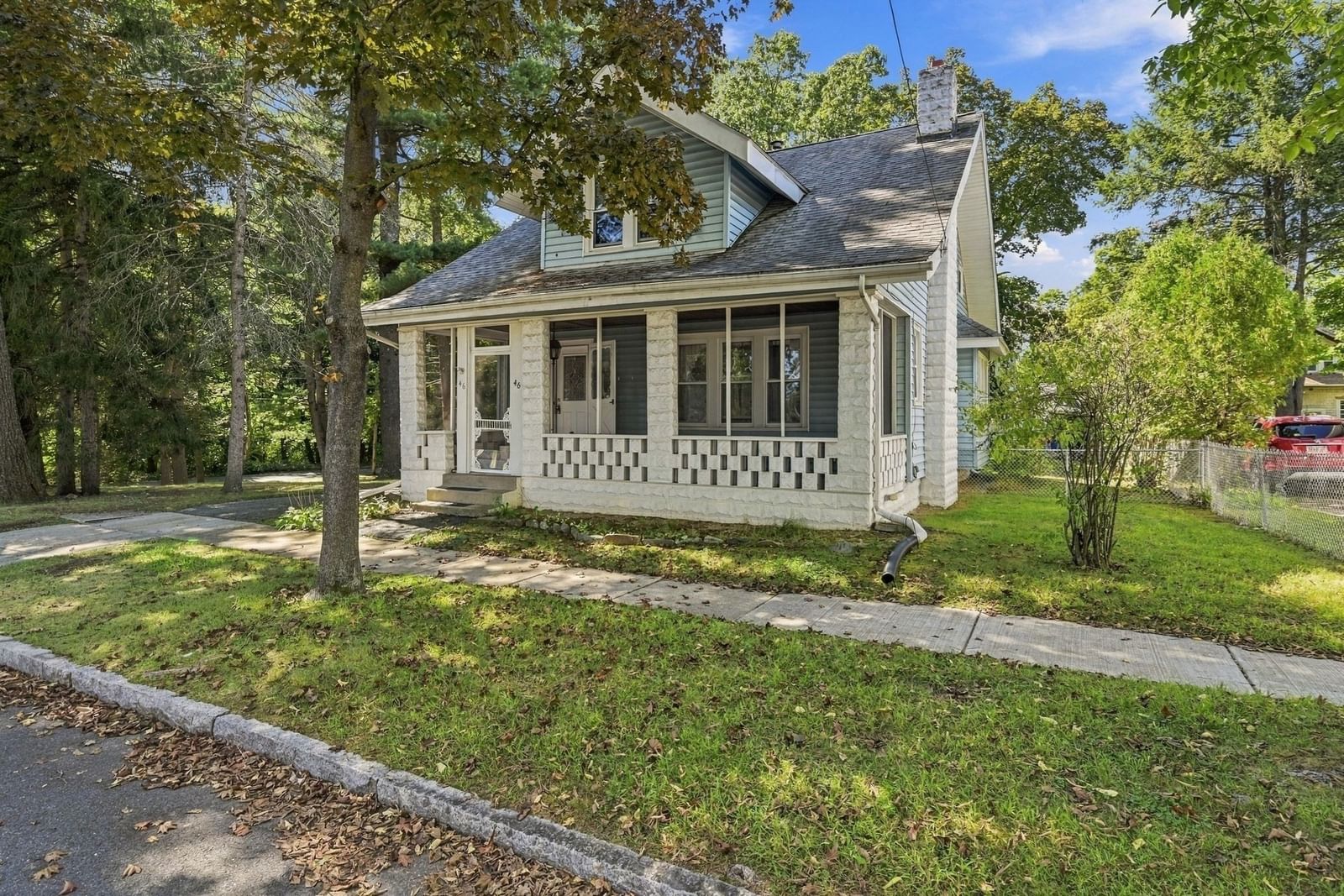 46 Rush St Springfield — Photo 1 of 40