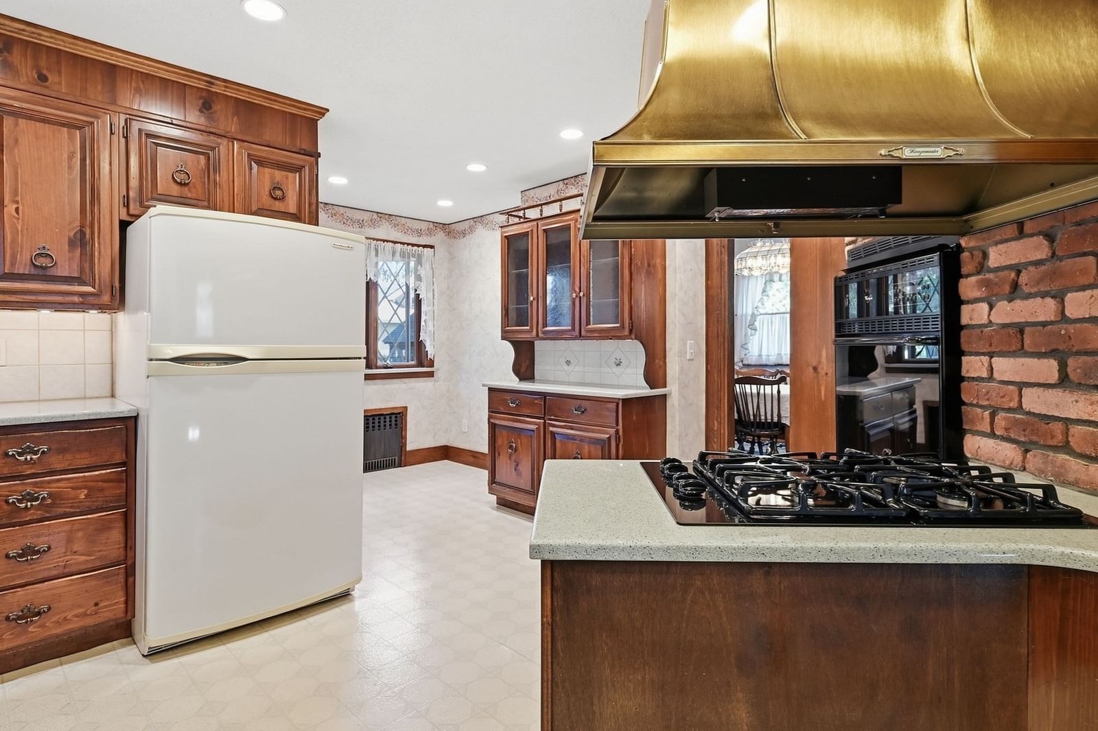 46 Rush St Springfield — Photo 15 of 40