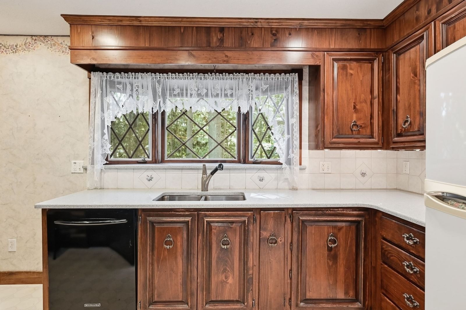 46 Rush St Springfield — Photo 17 of 40