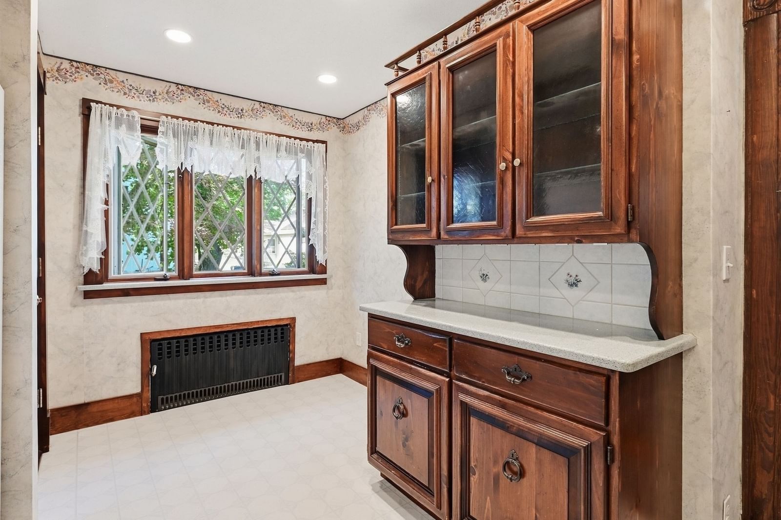 46 Rush St Springfield — Photo 19 of 40
