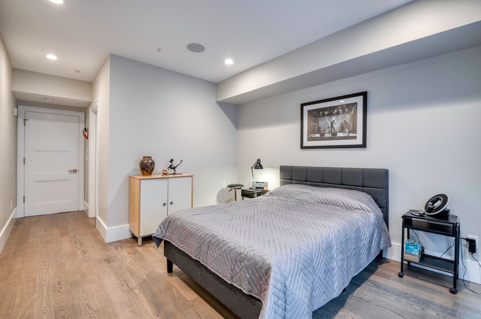 377 West First #6 Boston — Photo 23 of 37