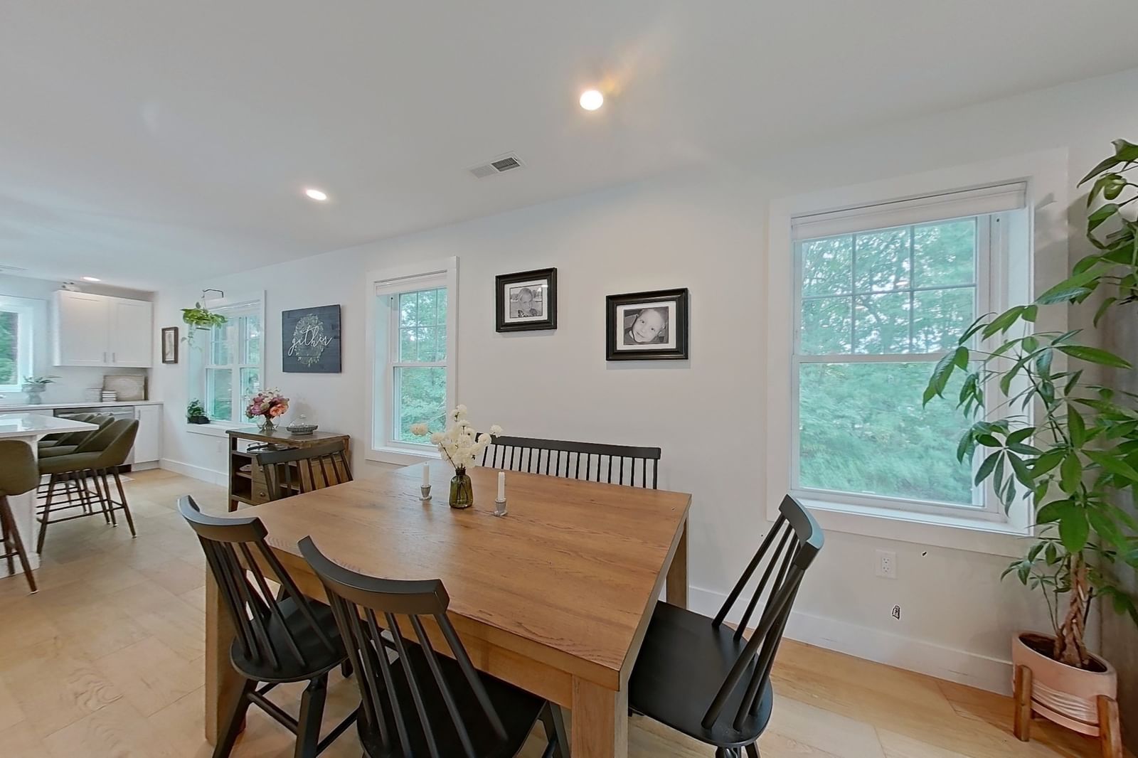 24 Locust St Salisbury — Photo 10 of 38
