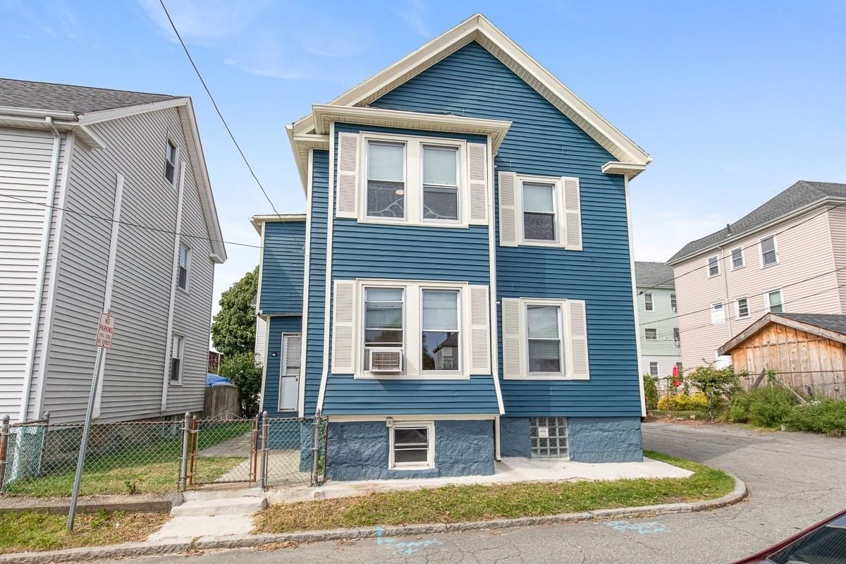 6 Coffin Avenue Ct New Bedford — Photo 2 of 26