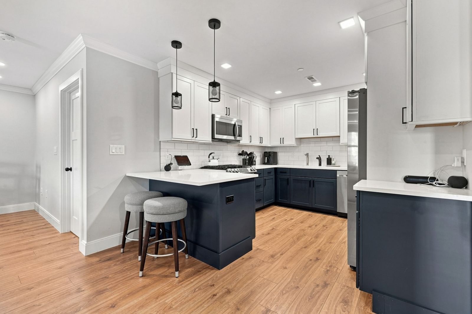 1721 Centre St #204 Boston — Photo 10 of 31