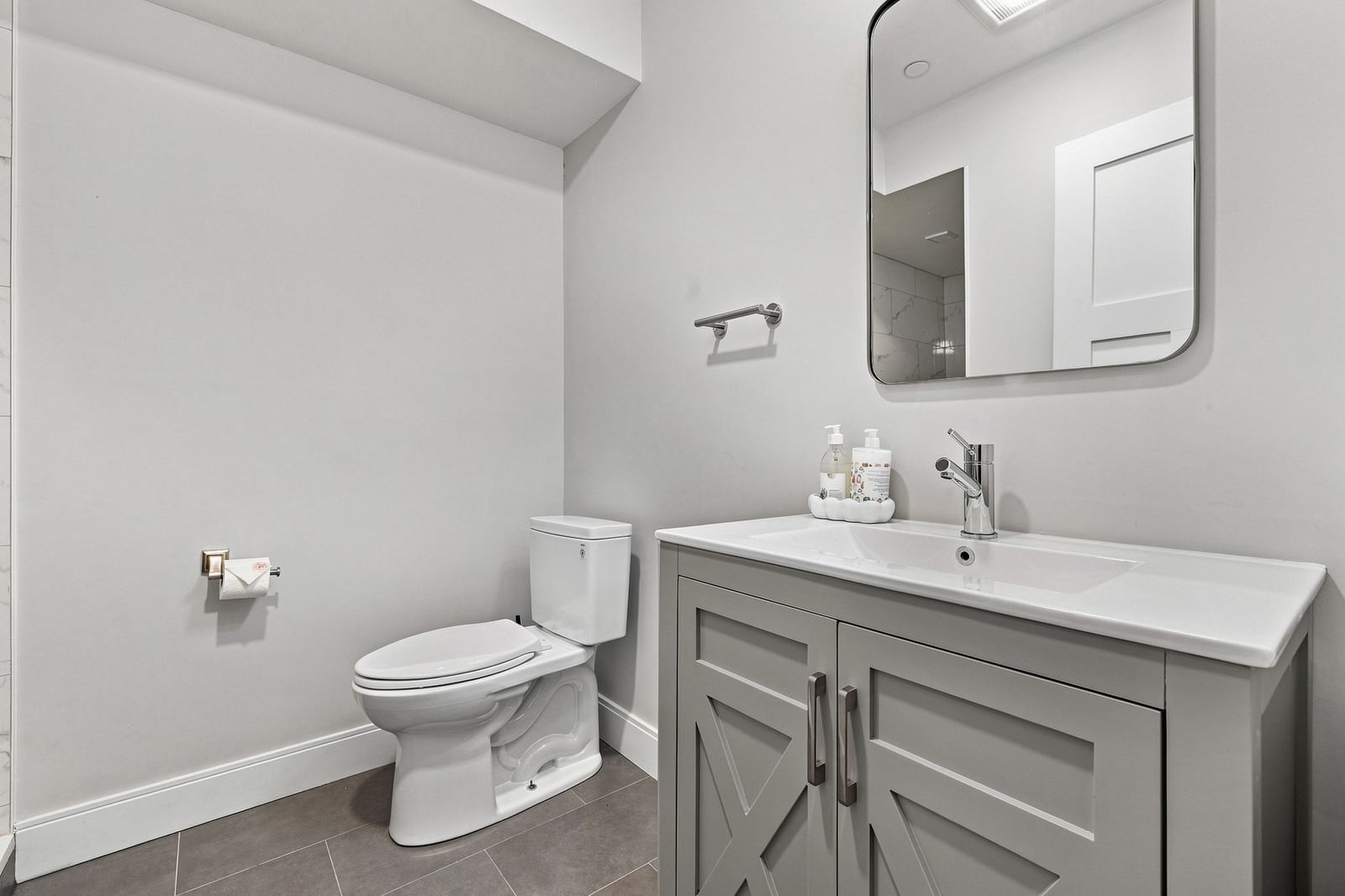 1721 Centre St #204 Boston — Photo 12 of 31