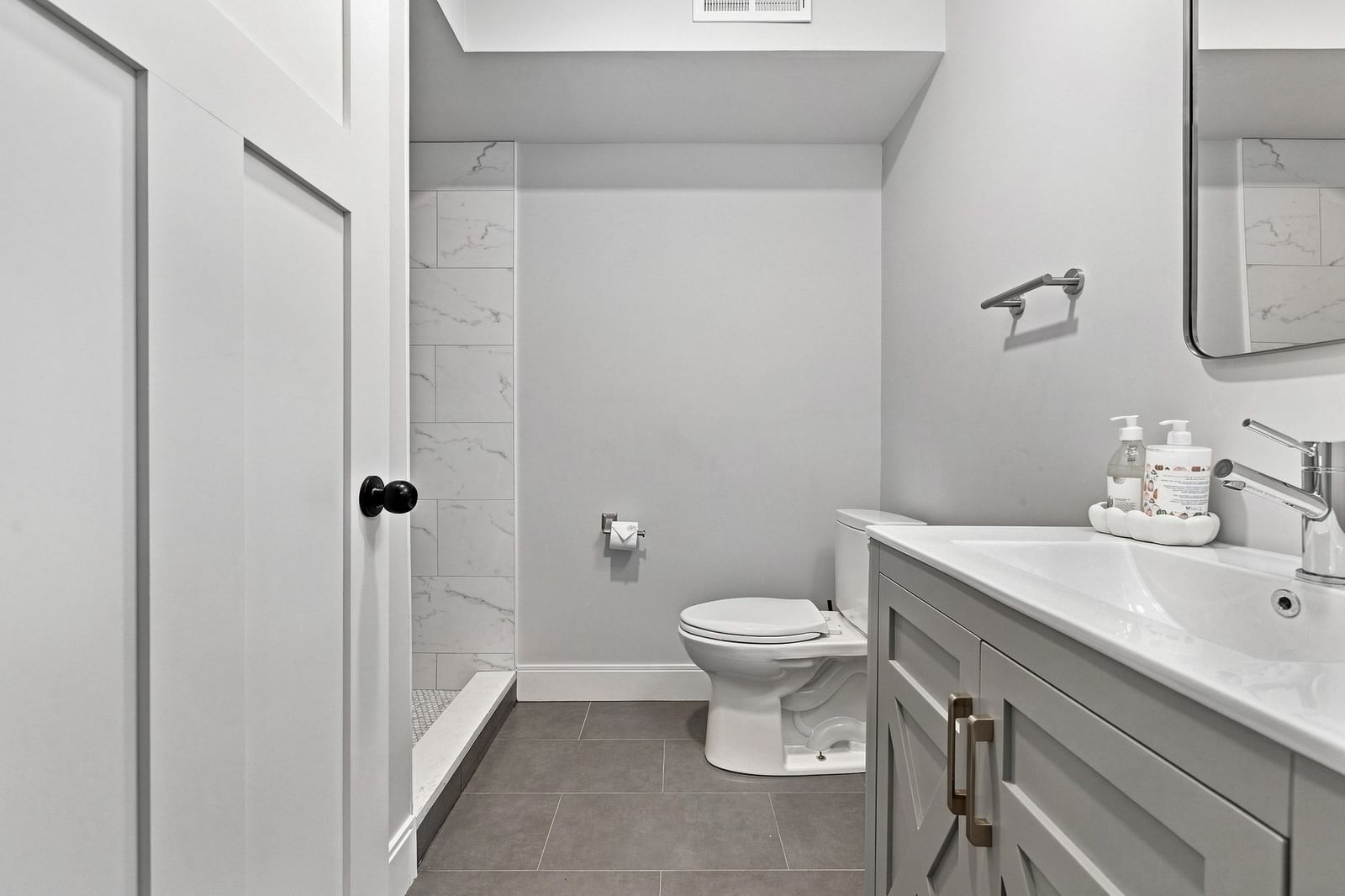 1721 Centre St #204 Boston — Photo 13 of 31