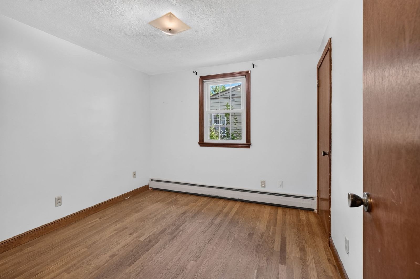 24 Grapevine Ave Lexington — Photo 12 of 28