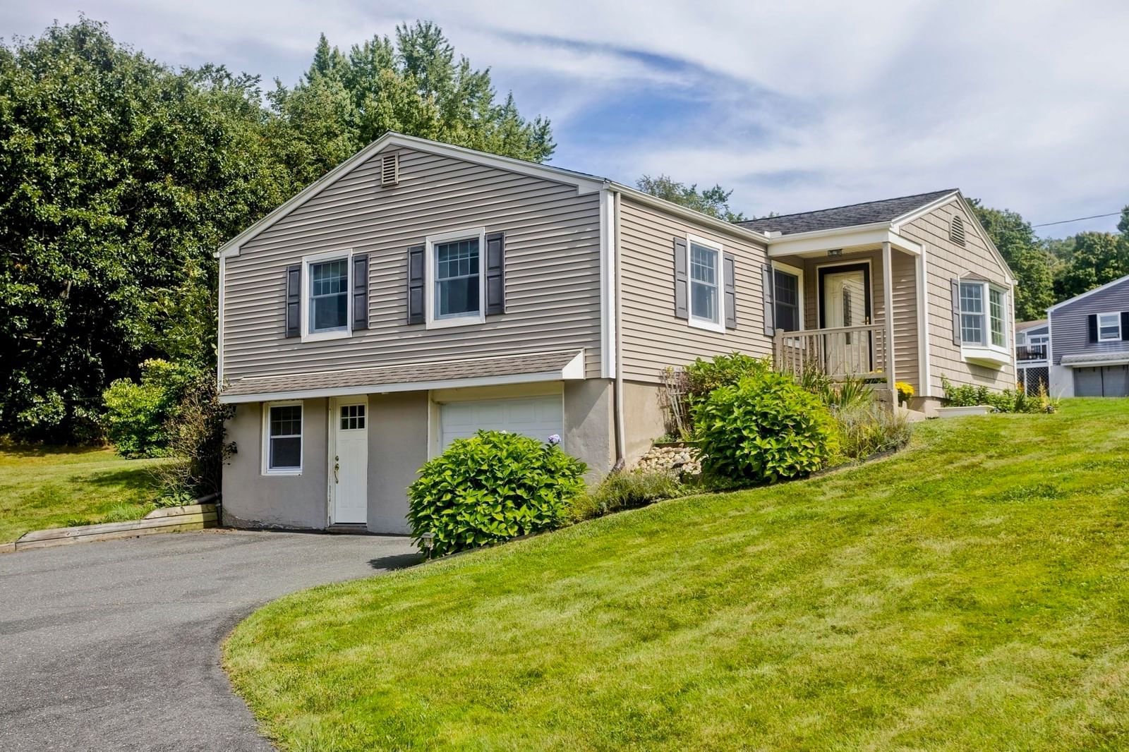 14 Echo Valley Dr Hampden — Photo 3 of 42