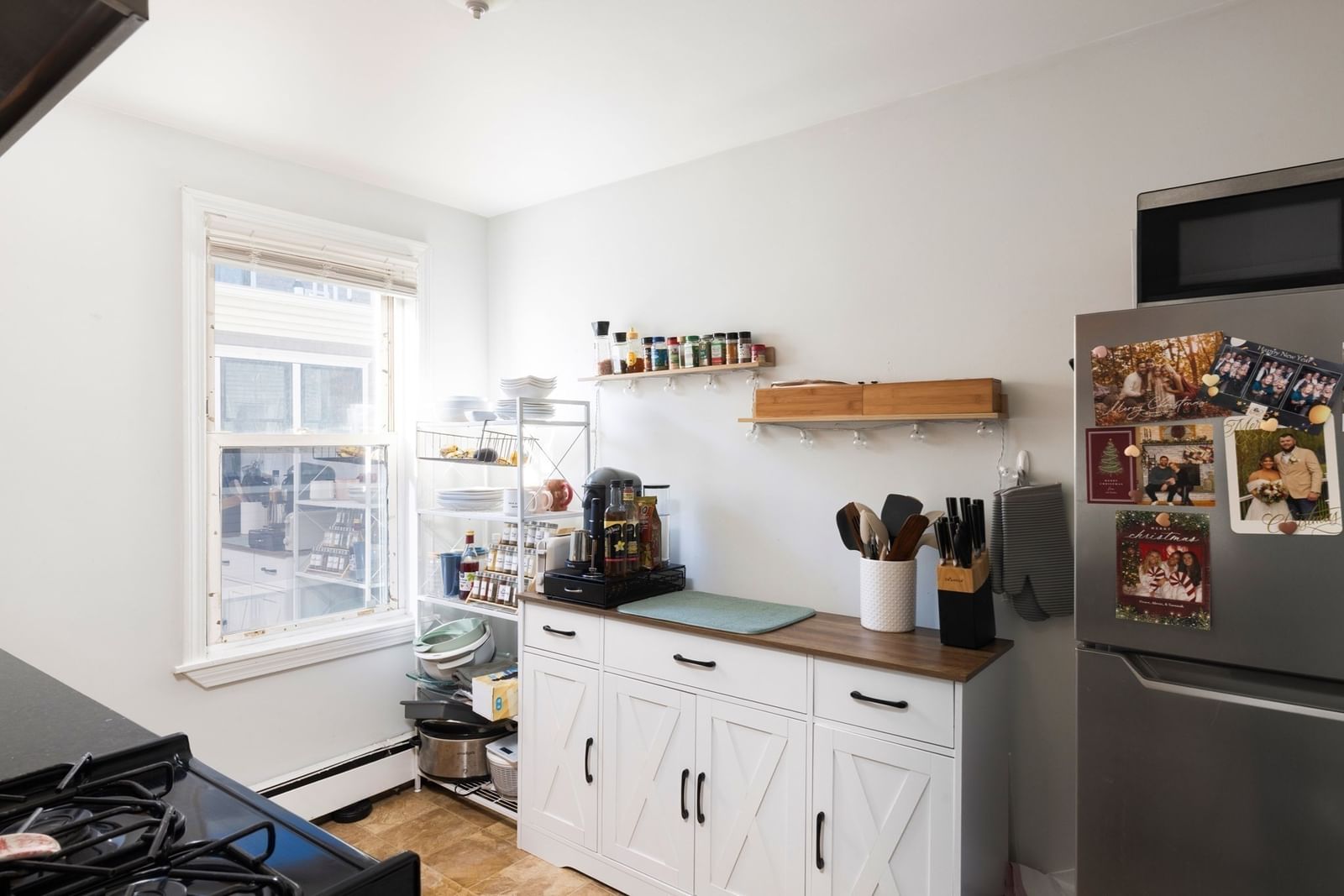 140 Athens St Boston — Photo 6 of 11