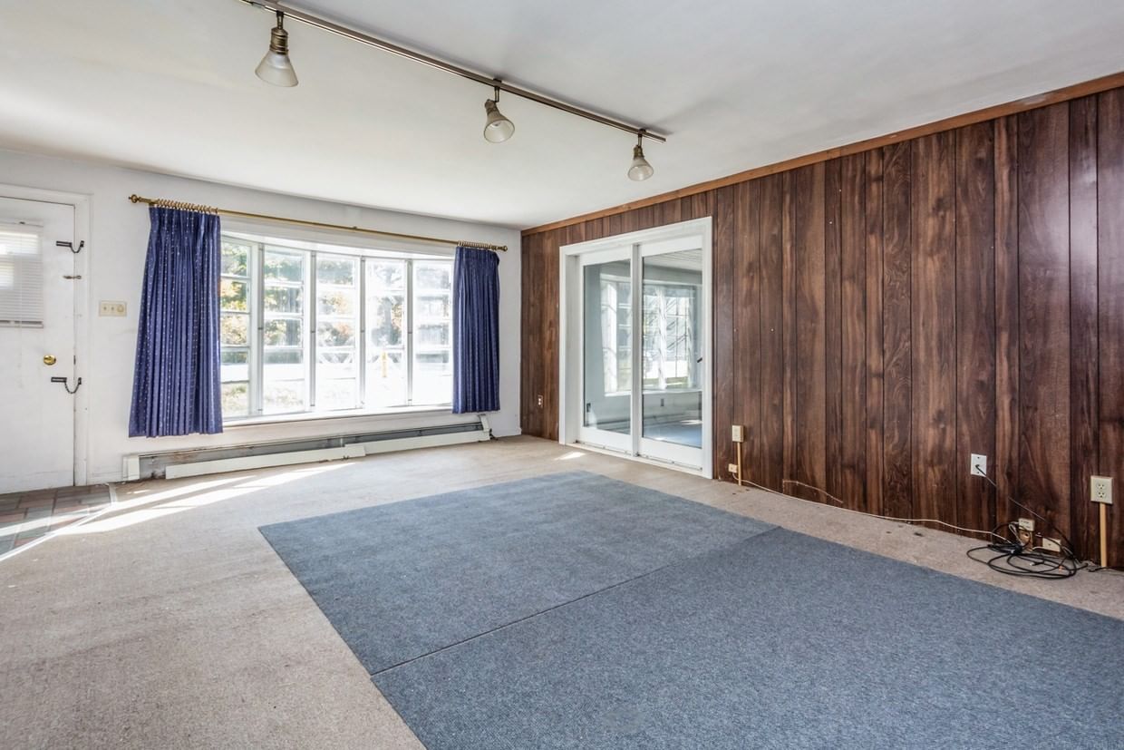 105 Hartford Tpke Shrewsbury — Photo 4 of 31