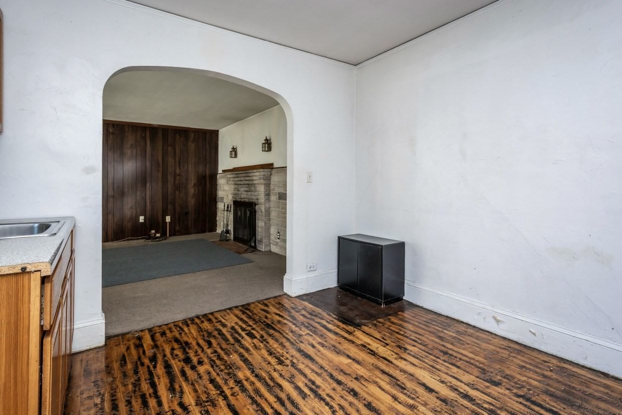 105 Hartford Tpke Shrewsbury — Photo 7 of 31
