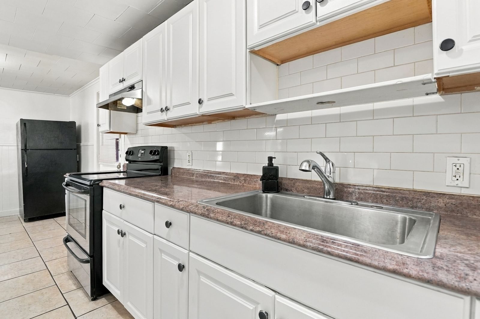 99 Crystal Street Southbridge — Photo 10 of 31