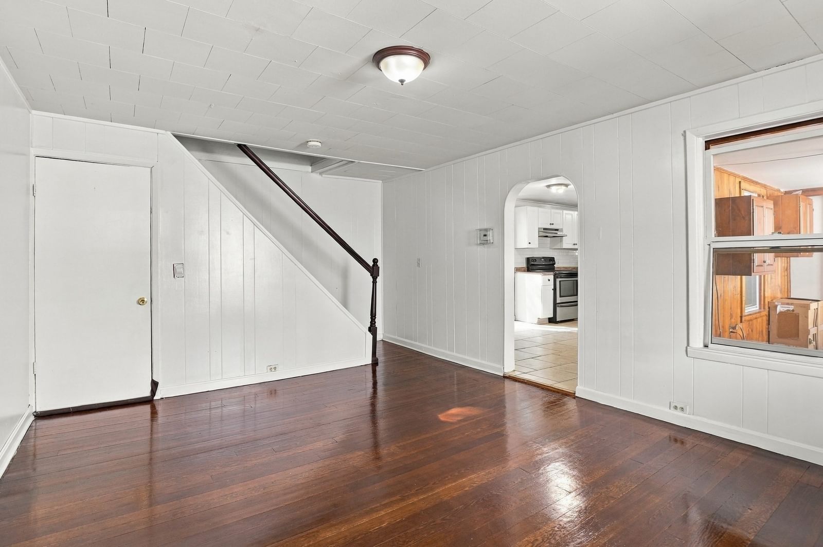 99 Crystal Street Southbridge — Photo 6 of 31