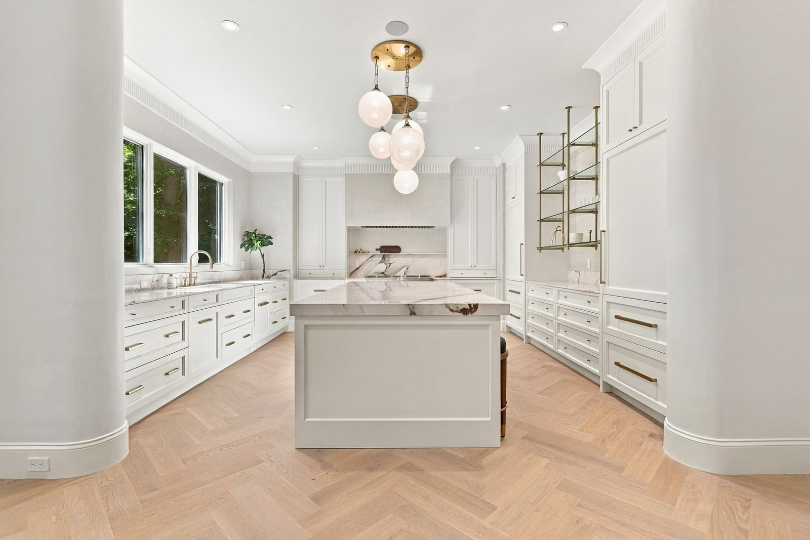 63 Bigelow Rd Newton — Photo 4 of 36