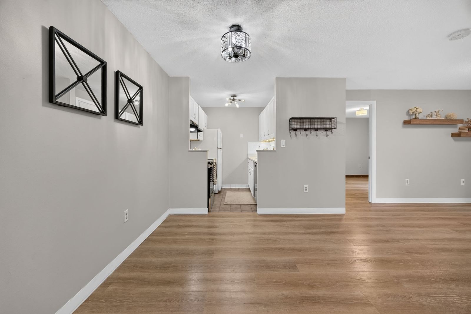 61 Wright #105 Stoneham — Photo 16 of 28