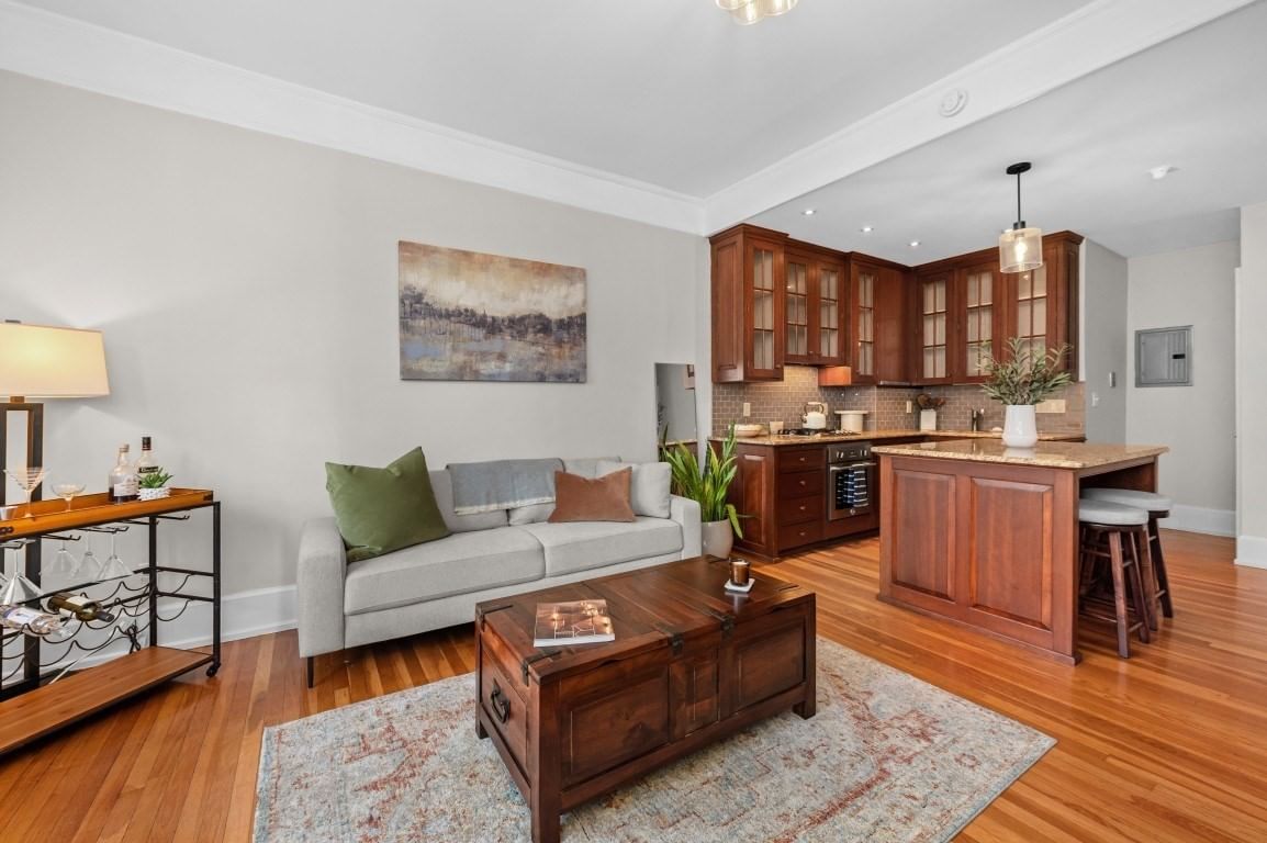 400 Marlborough St #9 Boston — Photo 1 of 13